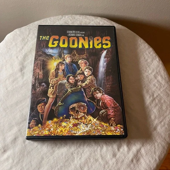 ⭐️ The Goonies DVD Epic Classic Spielberg Warner Bros Home Video Movie Wild Mint - Picture 2 of 4